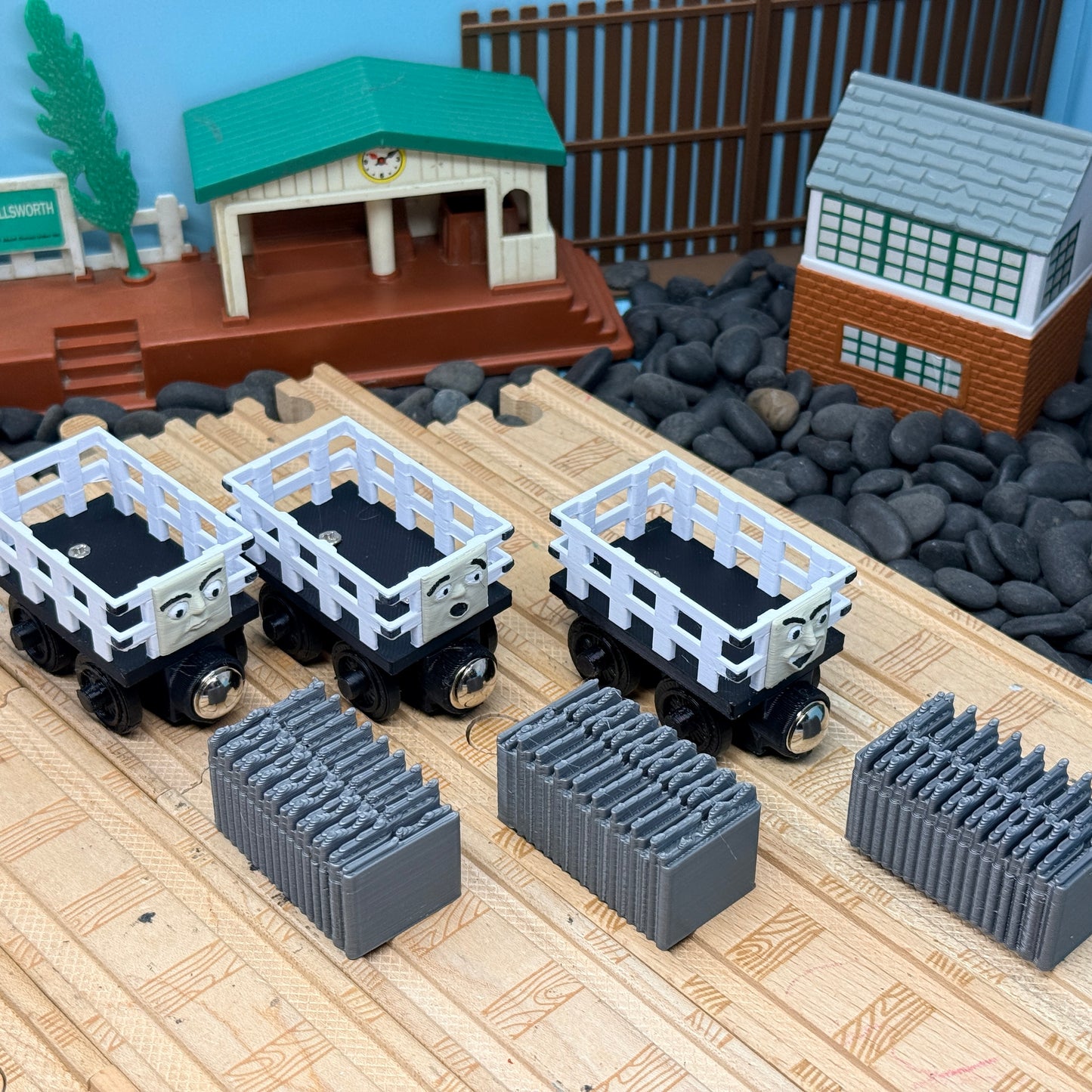 Narrow Gauge Slate Trains with 3D Faces