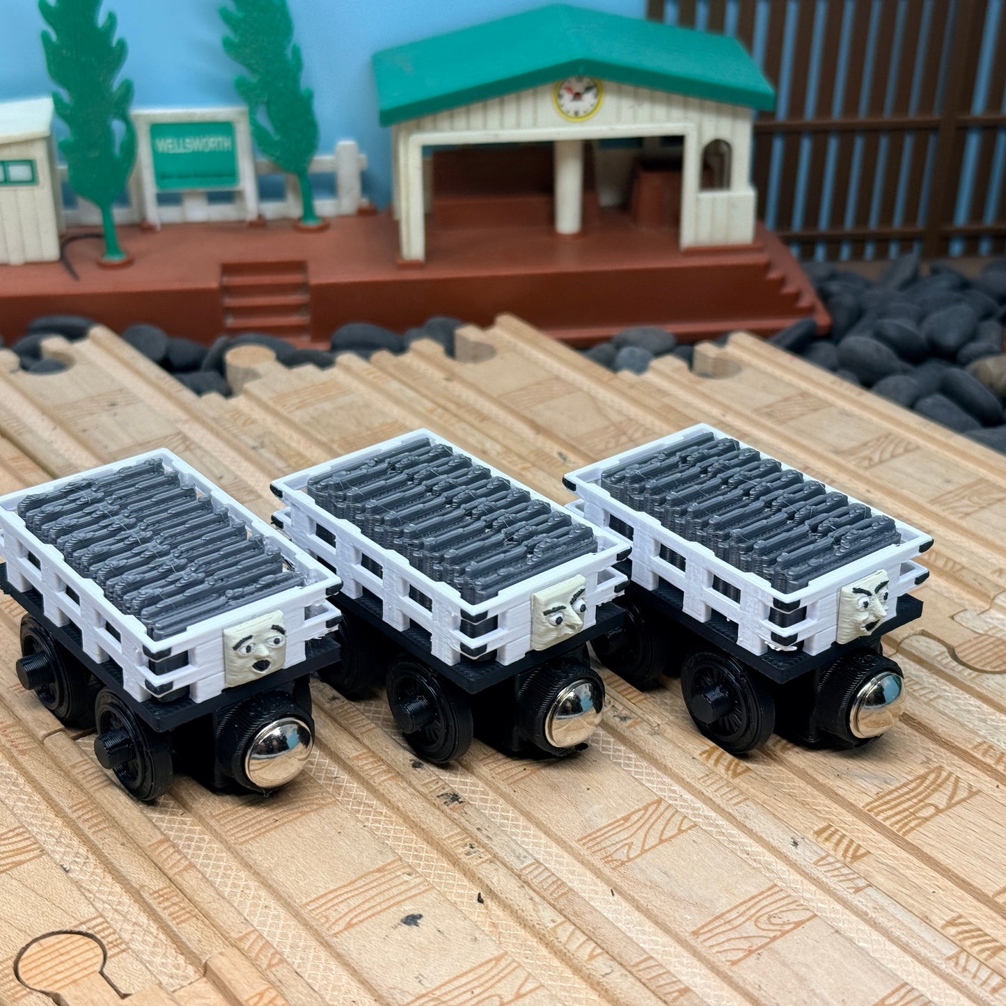 Narrow Gauge Slate Trains with 3D Faces (Small Version)